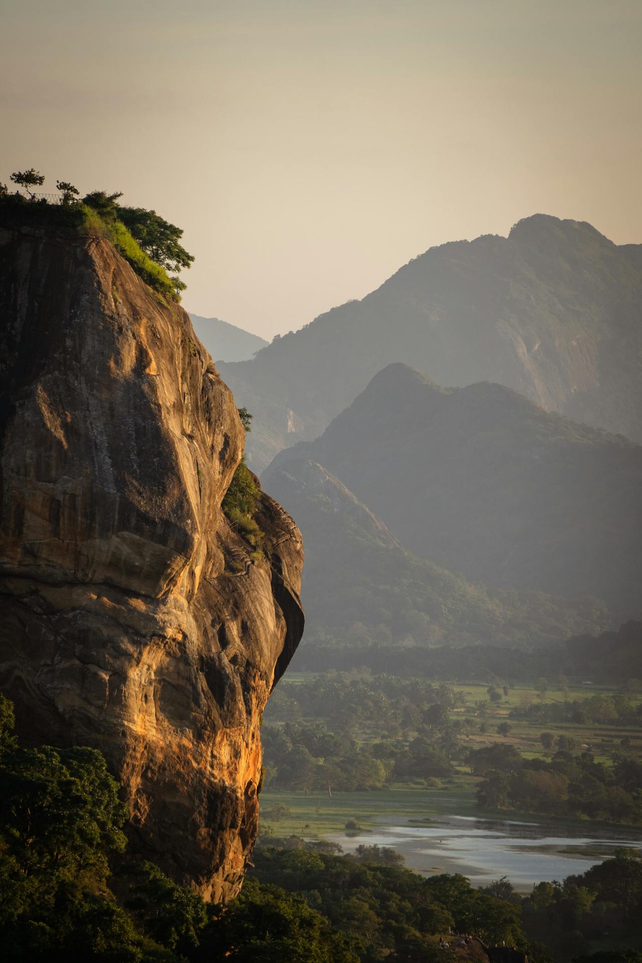 Sigiriya Lion Rock Best Travel Tips